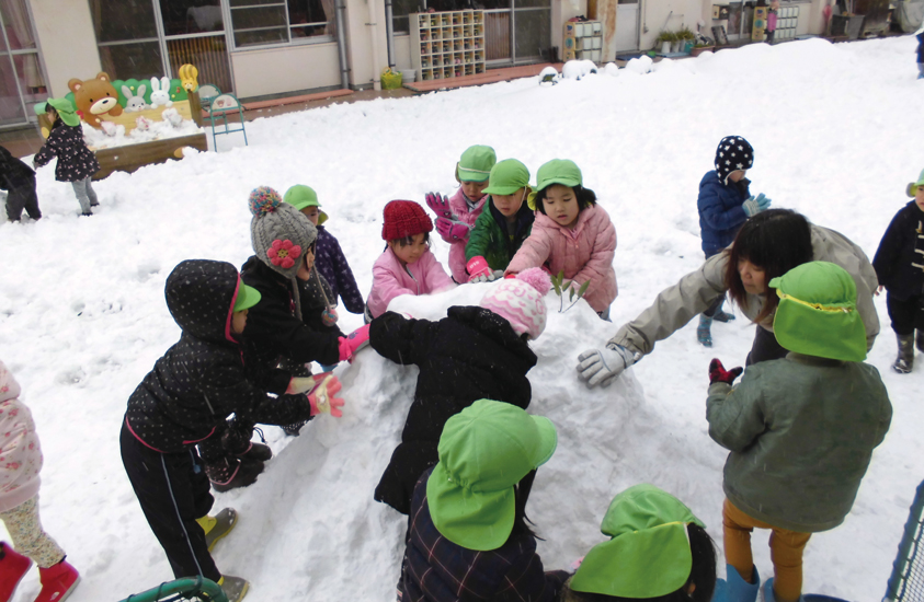 雪遊び