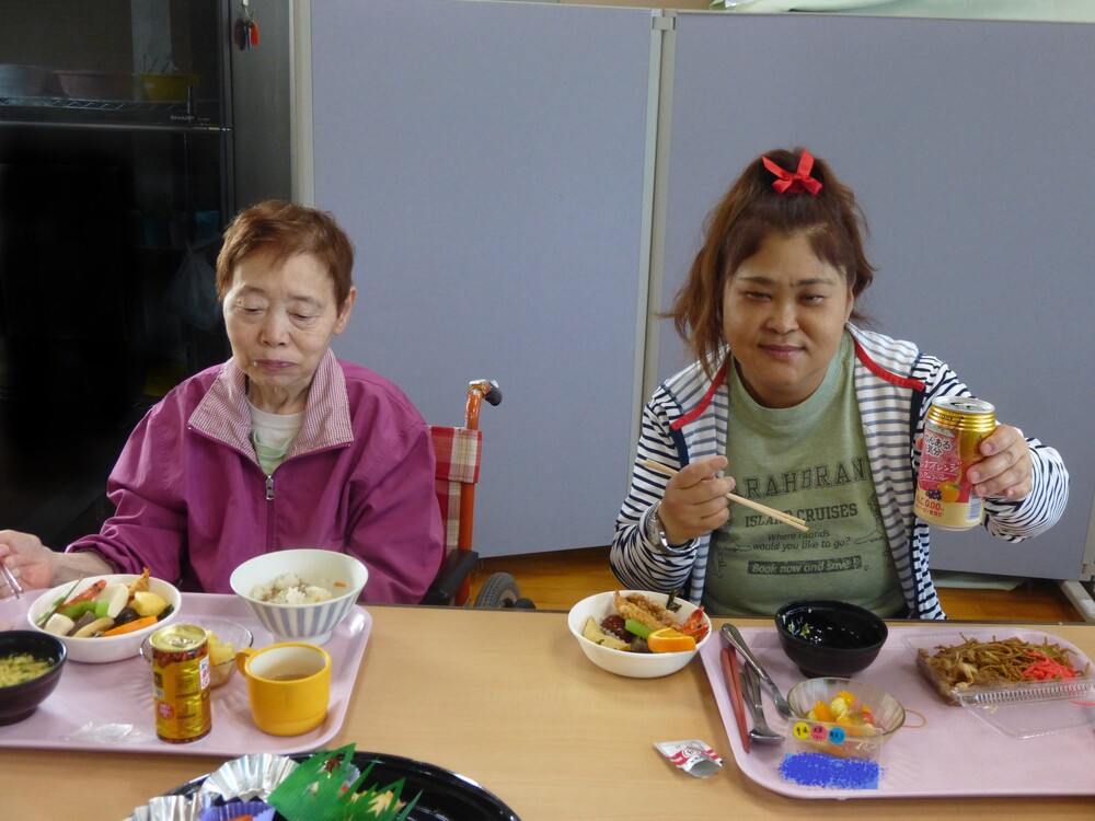 夕食会3